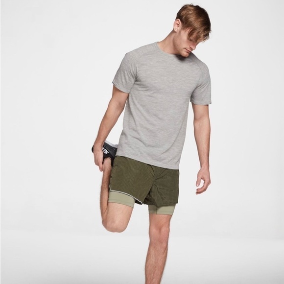 VRST Dick’s Sporting Goods Hybrid Men's Running Short - NWT - Picture 1 of 13